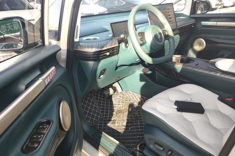 Used Baojun Cloud 2023 460 Max Lingxi Version
