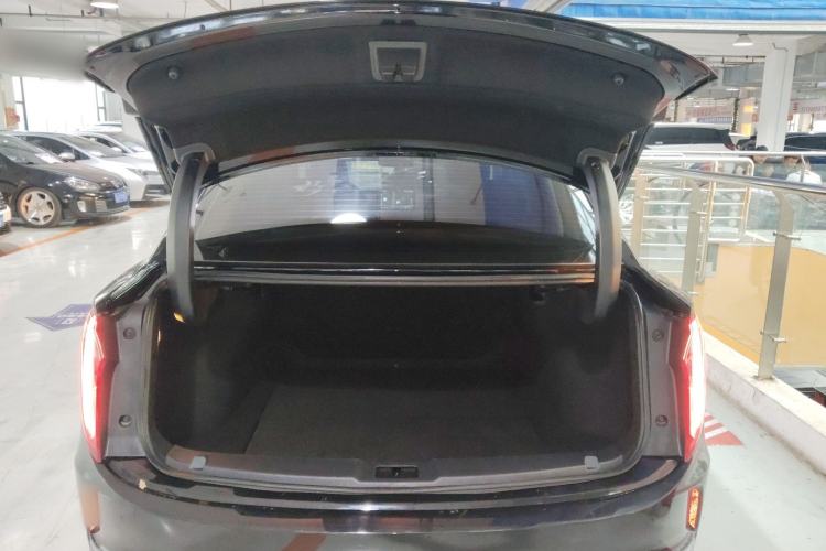 Used Hongqi E-QM5 2023 620km PLUS
