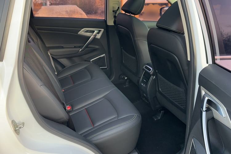 Used Geely Auto Emgrand X7 Sport 2018 1.8TD Automatic Two-Wheel Drive Smart Connect 4G Internet Edition