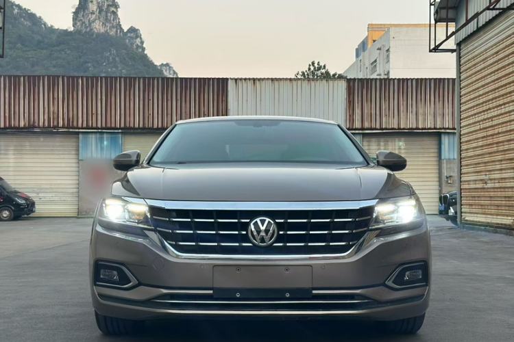 Used Volkswagen Passat 2020 330TSI Elite Edition China VI

