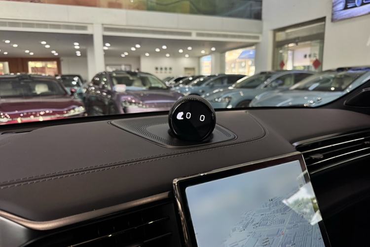 Used Nio ES8 2020 580 km Range Signature Edition Six-Seater Version
