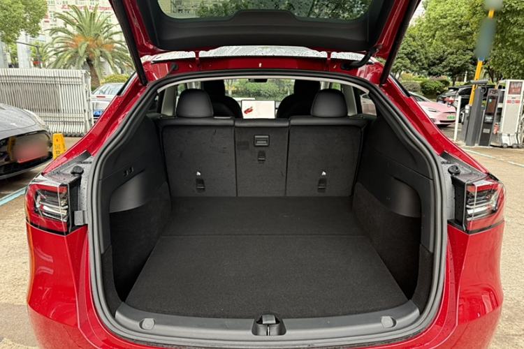 Used Tesla Model Y 2022 Rear-Wheel-Drive Version