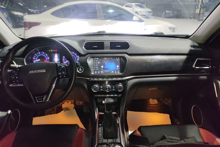 Used Haval H2 2017 Blue Label 1.5T Automatic Two-Wheel Drive Luxury Model
