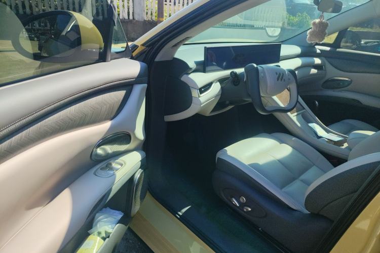 Used  LS6 2025 Lingxi Intelligent Driving Edition
