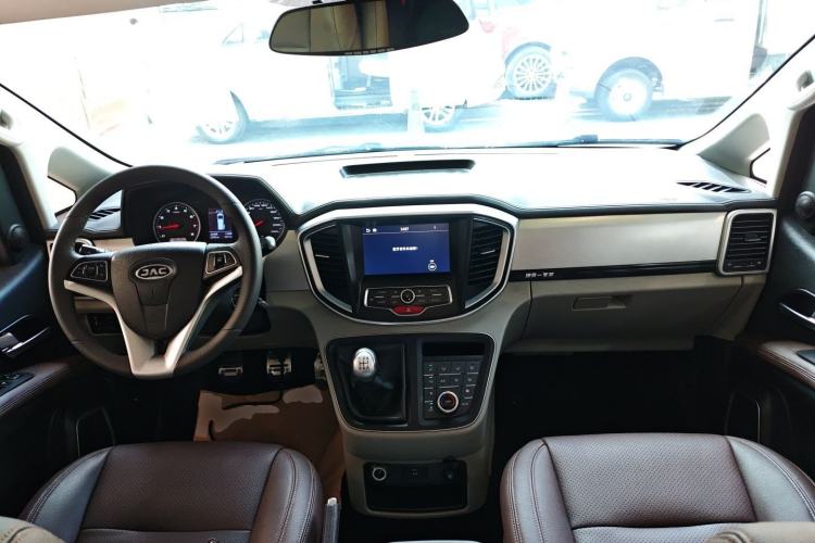 Used  M4 2019 Business Series 2.0L Manual - China VI Standard