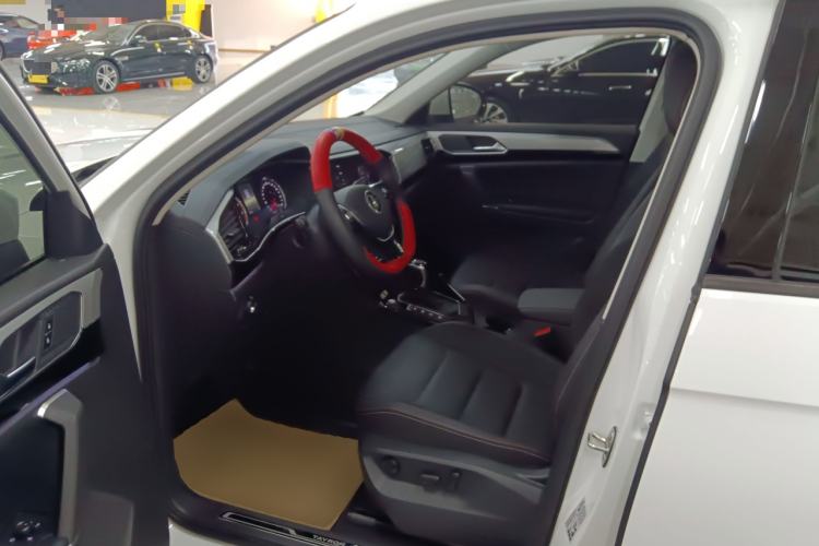 Used Volkswagen Tayron 2020 330TSI Two-Wheel Drive Luxury Smart Connectivity Version
