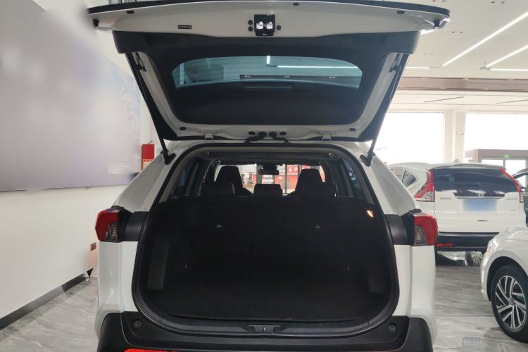 Used Toyota RAV4 2022 2.0L CVT Two-Wheel Drive Fashion Plus Edition
