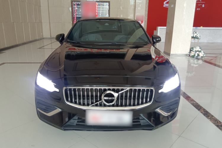 Used Volvo S60 2021 T4 Zhiyi Luxury Edition