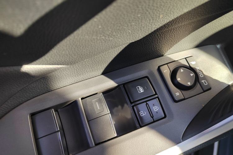 Used Toyota RAV4 2022 2.0L CVT Two-Wheel Drive Fashion Edition
