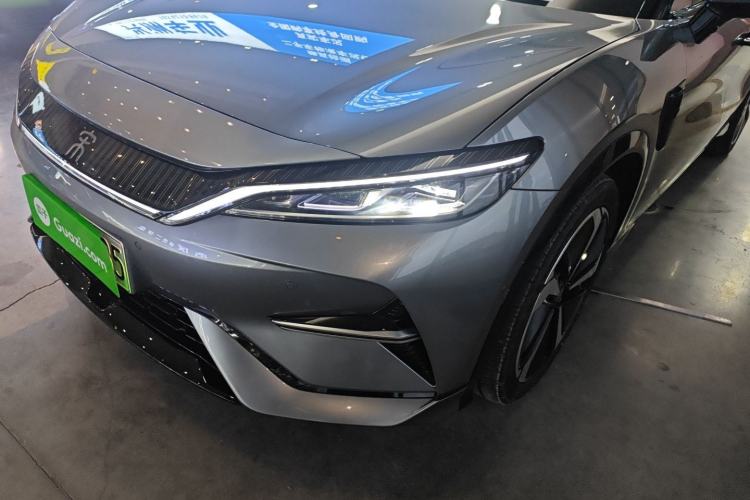 Used BYD Song L EV 2025 Intelligent Driving Version 662 km LiDAR Excellence Edition
