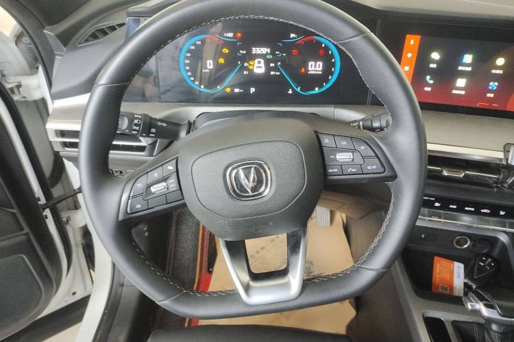 Used Changan CS35PLUS 2021 Revised Version Blue Whale NE 1.4T DCT Luxury Edition
