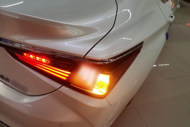 Used Lexus ES 2022 200 Excellence Edition