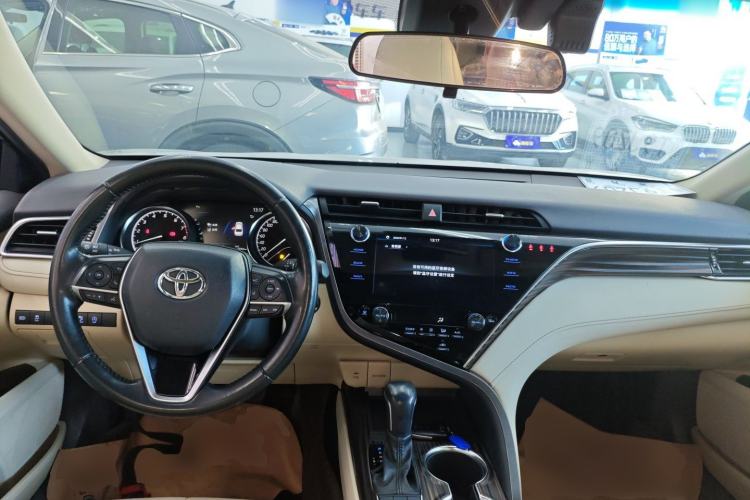 Used Toyota Camry 2019 2.5G Luxury Edition China VI Standard
