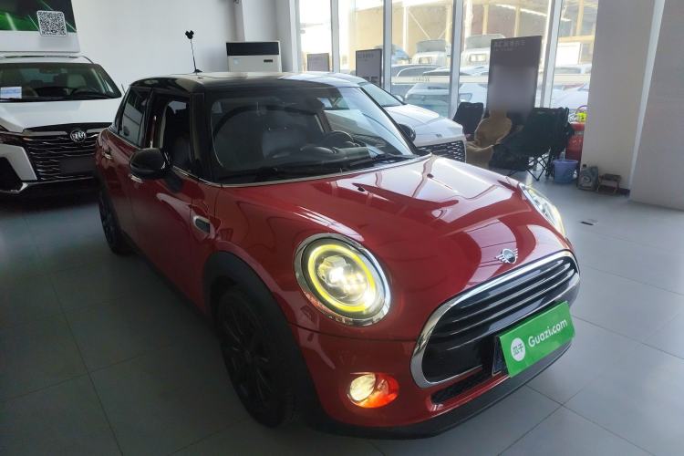 Used  MINI 2019 1.5T COOPER Artist Five-Door Edition
