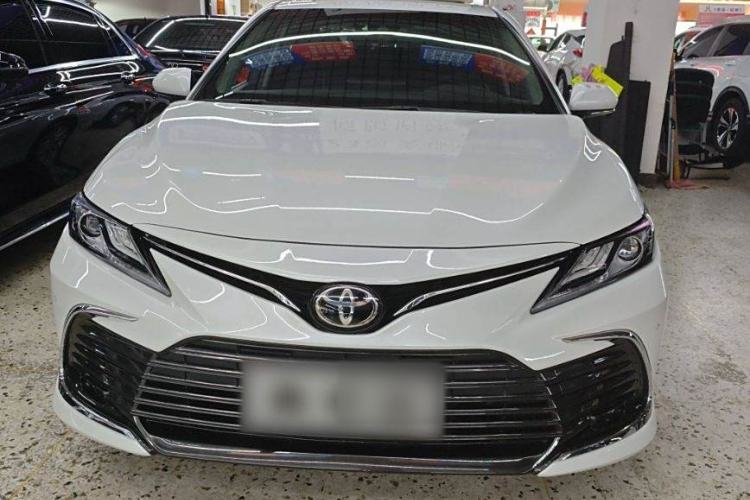 Used Toyota Camry 2021 2.0G Luxury Edition
