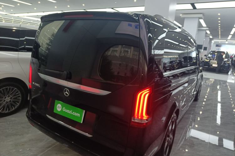 Used Mercedes-Benz V-Class 2022 V 260 L Long Wheelbase Prestige Edition
