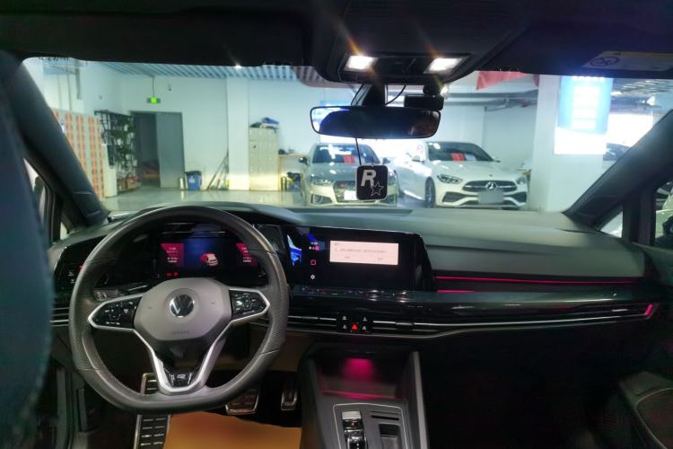 Used Volkswagen Golf 2023 Facelift 280TSI DSG R-Line Lite
