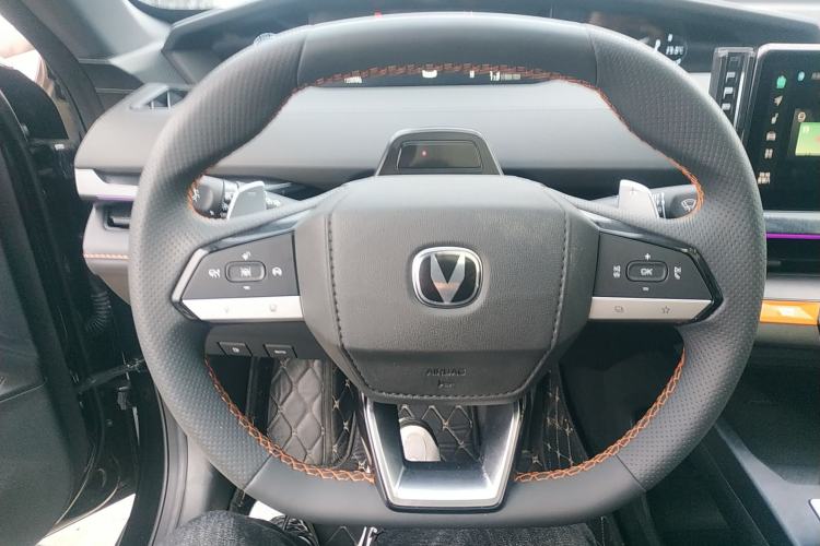 Used Changan UNI-V 2023 1.5T Prestige Model
