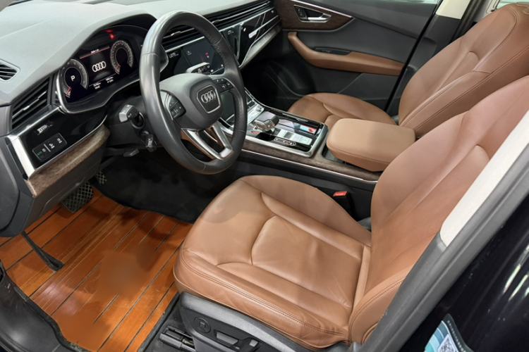 Used Audi Q7 2020 55 TFSI quattro S line sports model