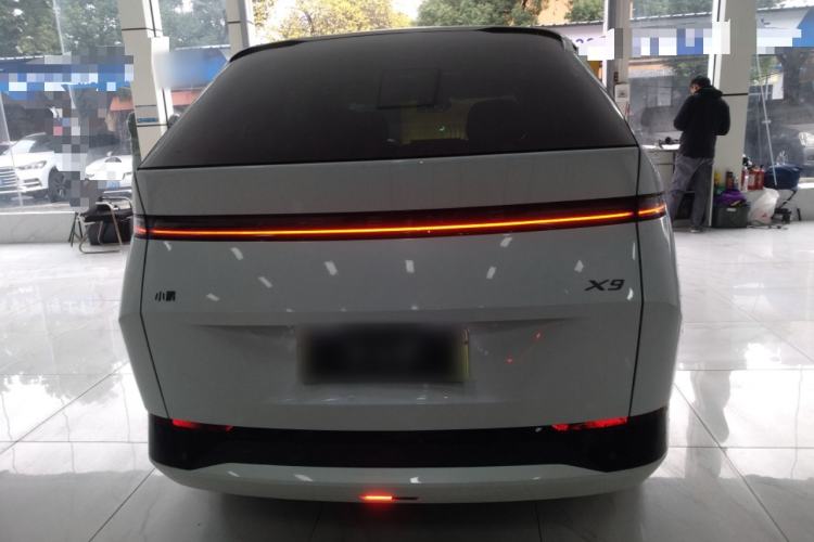 Used XPeng X9 2025 740 Ultra-Long Range Max