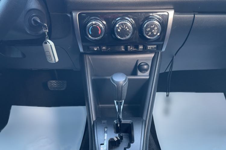 Used Toyota YARiS L 2019 1.5E CVT Dynamic Edition China VI compliant
