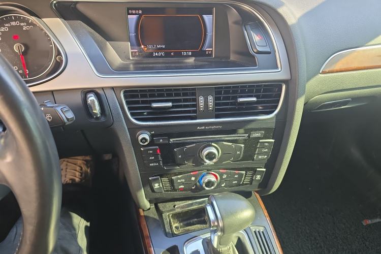 Used Audi A4L 2013 35 TFSI Automatic Comfort Model
