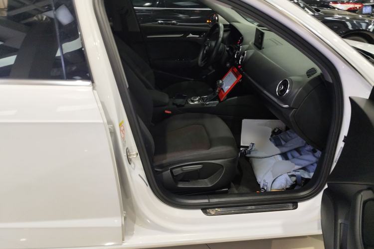 Used Audi A3 2020 Restyled Sportback 35 TFSI Entry-Level China VI Emission Standard
