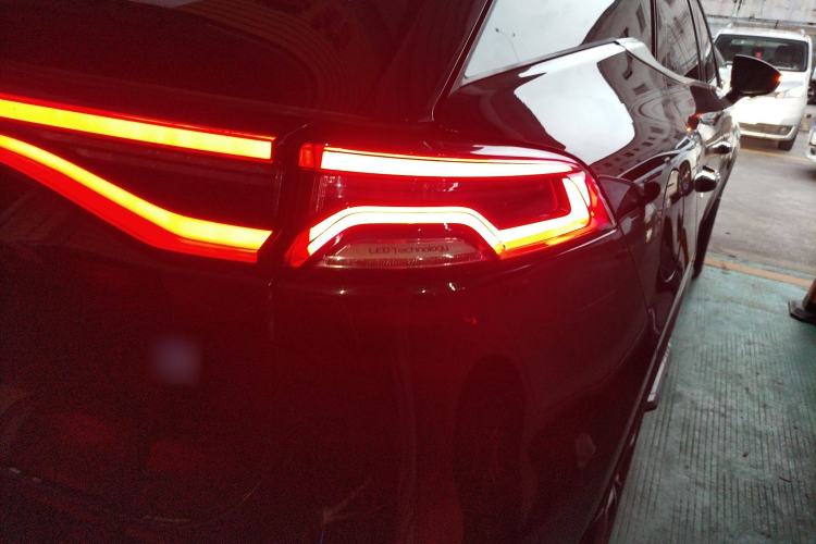 Used BYD Tang New Energy 2019 DM 2.0T All-Wheel Drive Smart Connectivity Enjoyment Model 7 Seats China VI Standard
