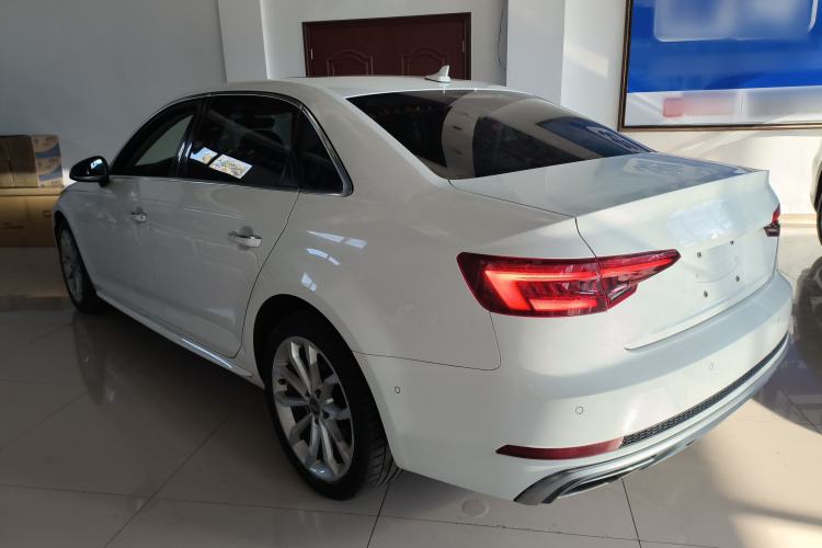 Used Audi A4L 2019 40 TFSI Fashion Version China V