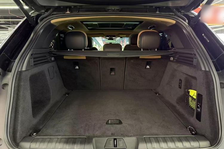 Used Land Rover Range Rover Sport 2023 400PS Dynamic SE
