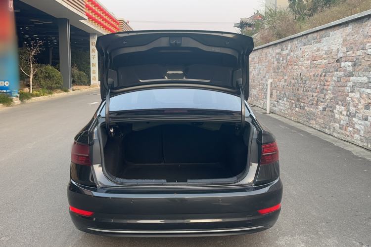 Used Volkswagen Sagitar 2021 200TSI DSG Excellence Edition
