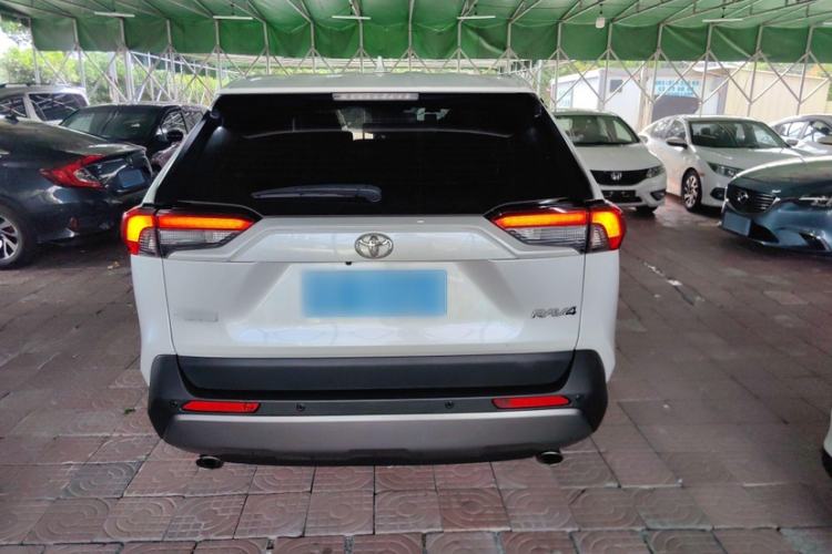 Used Toyota RAV4 2022 2.0L CVT Two-Wheel Drive Fashion Edition
