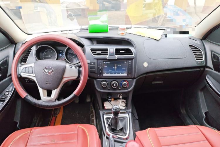 Used HYOSOW S2 2015 1.5L Manual Luxury Model China IV Standard
