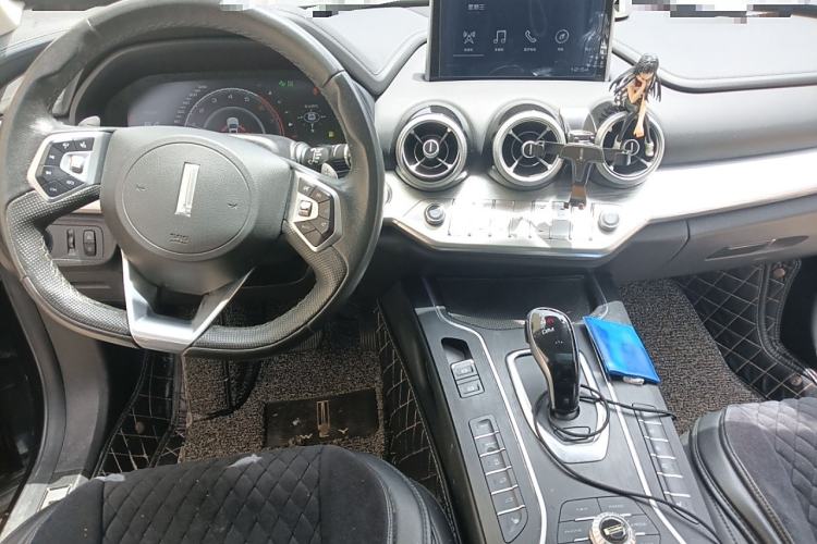 Used Wey VV7 2019 Upgraded Model 2.0T Ultra-Luxury Version China VI Standard
