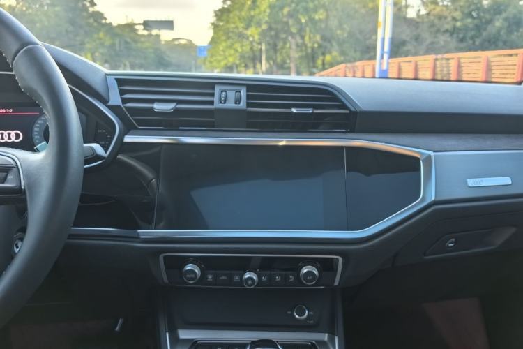 Used Audi Q3 2019 35 TFSI Advanced Dynamic Edition