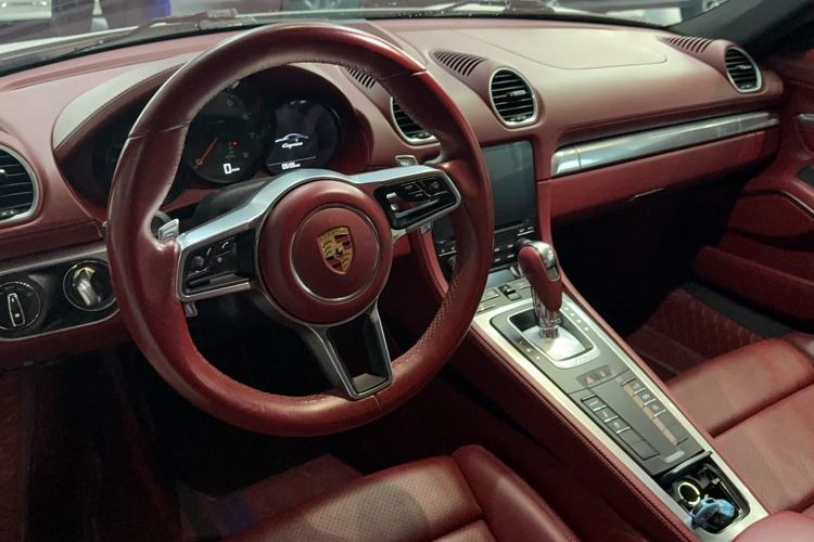 Used Porsche 718 2018 Cayman 2.0T
