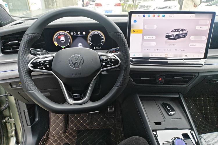 Used Volkswagen Tayron 2025 Tiguan L 380TSI 4Motion Luxury