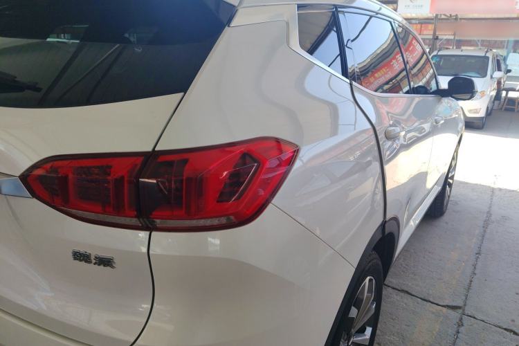 Used Wey VV6 2020 2.0T Two-Wheel Drive Smart Protection+
