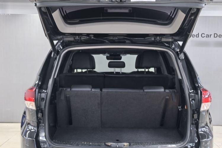 Used Toyota Highlander 2018 2.0T Four-Wheel Drive Prestige Version 7 Seats China V Emission Standard
