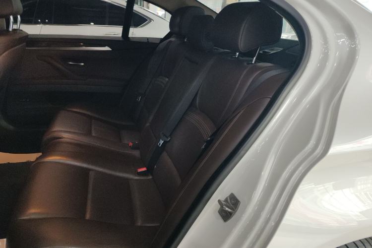 Used BMW 5 Series 2014 525Li Luxury Design Package
