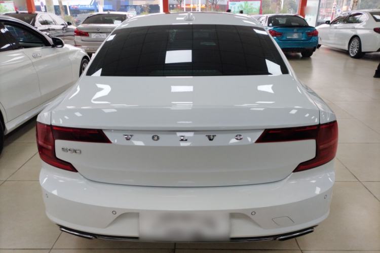 Used Volvo S90 2018 T4 Zhiyi Edition
