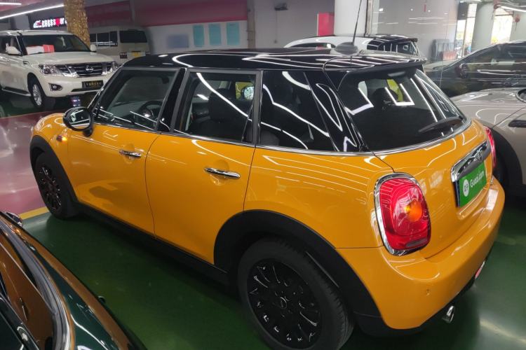 Used  MINI 2016 1.5T COOPER Five-Door Edition
