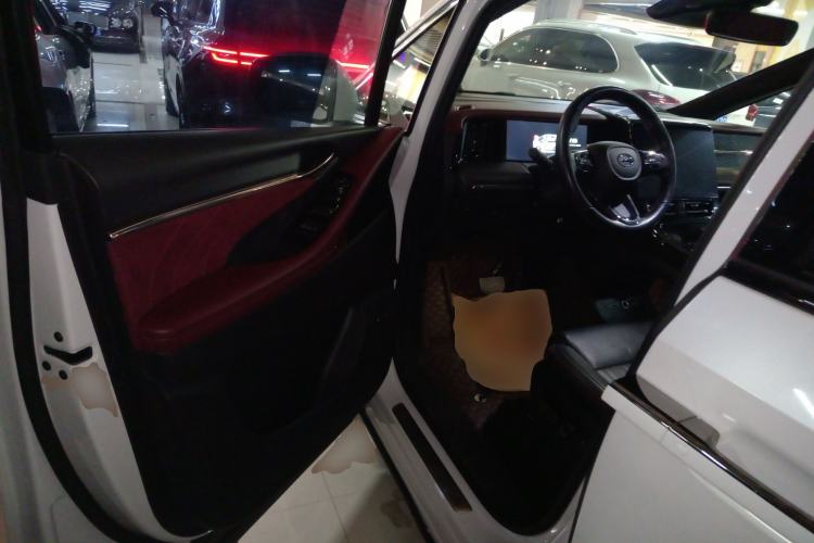 Used GAC Trumpchi M8 2023 Zongshi Series 400T Flagship Edition
