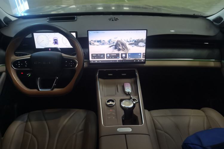 Used Chery Tiggo 8 L 2024 2.0T Two-Wheel Drive Prestige Version 5 Seats