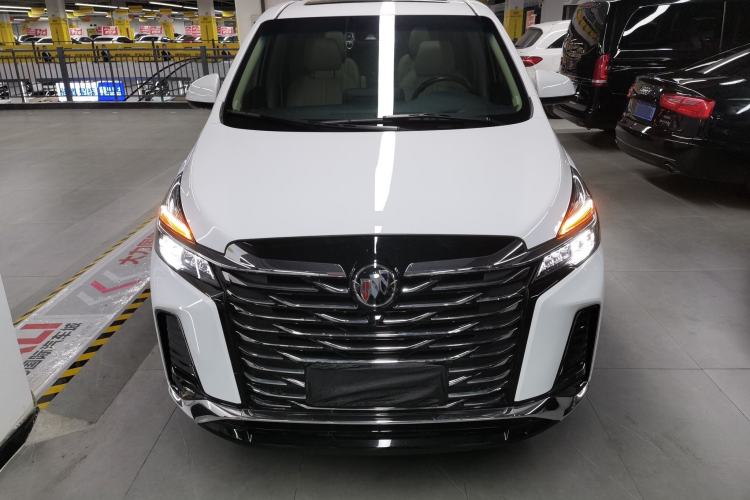 Used Buick GL8 2023 Land Business Class Smart Deluxe Model