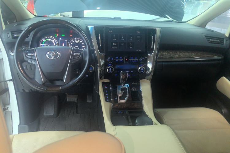 Used Toyota Alphard 2021 Dual-Engine 2.5L Luxury Edition
