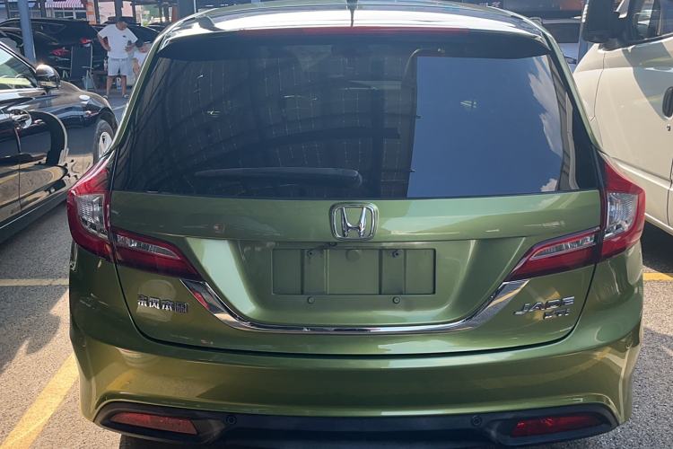 Used Honda Jade 2013 1.8L CVT Luxury Edition 5 seats
