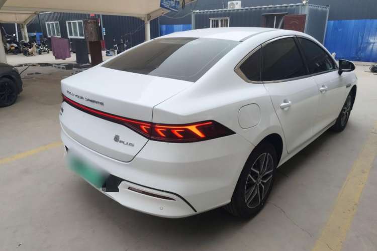 Used BYD Qin PLUS 2024 HONOR Edition DM-i 120KM Beyond Model
