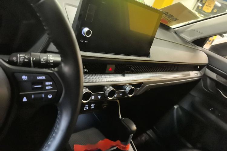 Used Honda Breeze 2023 240TURBO Two-Wheel-Drive Luxury PRO 7-Seater
