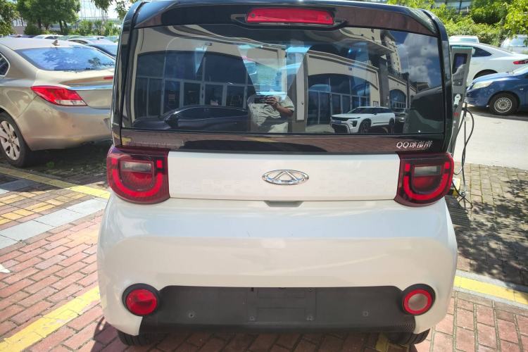 Used Chery QQ Ice Cream 2022 170km Sundae Phosphate Lithium-Ion
